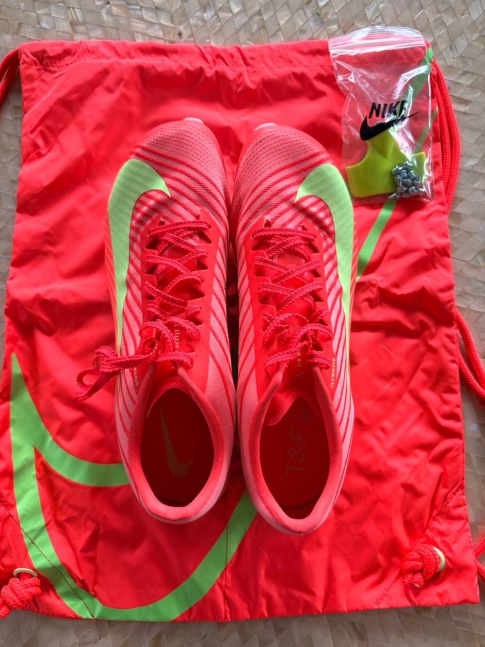 BRAND NEW Nike Air Maxfly 2 Track Spikes